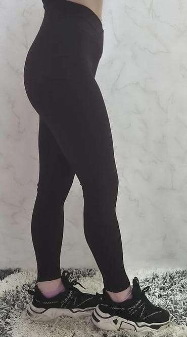 Leggings, Bike shorts: Ženske helanke tamne boje sa rebrastom teksturom. Karakteriše ih visok at lalafo.rs — 8 Leggings, Bike shorts: Ženske helanke tamne boje sa rebrastom teksturom. Karakteriše ih visok — 8