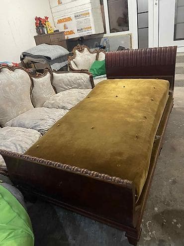 Stilske sofe: Antikvanska ležaljka/sofa od punog drveta moguca je dostava - na lalafo.rs — 3 Stilske sofe: Antikvanska ležaljka/sofa od punog drveta moguca je dostava - — 3