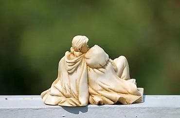 Home & Garden: Romeo i Julija Vintage figurina 1970. Vintage iz 1970-tih. \" at lalafo.rs — 3 Home & Garden: Romeo i Julija Vintage figurina 1970. Vintage iz 1970-tih. \" — 3
