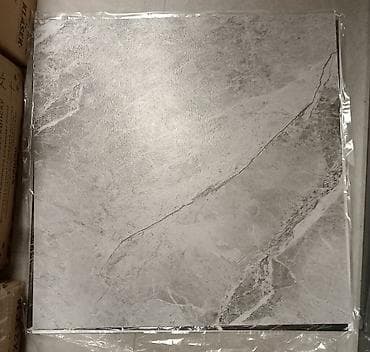 Samolepljive kvalitetne ploče za pod 60x60 komad 650 dinara. Idealno na lalafo.rs — 4 Samolepljive kvalitetne ploče za pod 60x60 komad 650 dinara. Idealno — 4