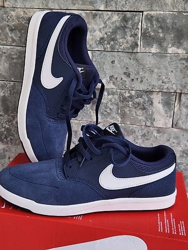 Patike Nike 42,5 vel, original,uvoz iz Nemacke na lalafo.rs — 1 Patike Nike 42,5 vel, original,uvoz iz Nemacke — 1