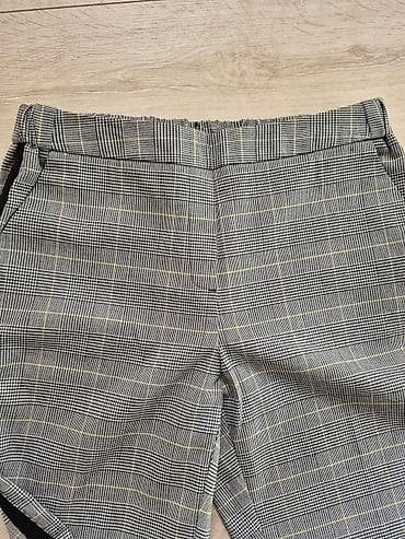 Reserved pantalone prelepe jednom nosene vel 36 na lalafo.rs — 2 Reserved pantalone prelepe jednom nosene vel 36 — 2