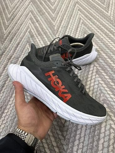 HOKA muške patike za trčanje Idu bez ulozaka i imaju male poderotine na lalafo.rs — 1 HOKA muške patike za trčanje Idu bez ulozaka i imaju male poderotine — 1