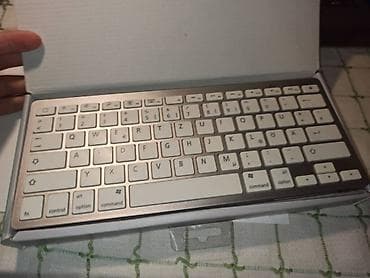 Bezicna mala Bluetooth Tastatura Manhattan model: MBT-1 Odlicna mala na lalafo.rs — 1 Bezicna mala Bluetooth Tastatura Manhattan model: MBT-1 Odlicna mala — 1