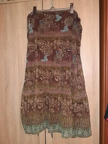 Prelepa široka suknja u veličini XL U odličnom stanju, kao nova Za na lalafo.rs — 2 Prelepa široka suknja u veličini XL U odličnom stanju, kao nova Za — 2