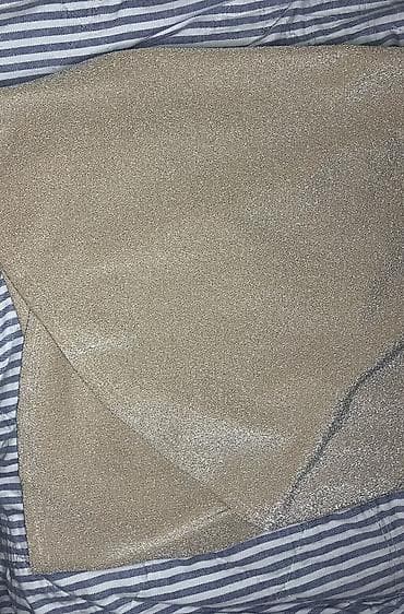 Prelepa haljina Bez sa sljokicama Velicina S Ledja su otvorena na na lalafo.rs — 2 Prelepa haljina Bez sa sljokicama Velicina S Ledja su otvorena na — 2