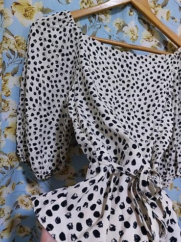 Predivna bluza na raskopčavanje ●New Look● u veličini 40. Bluza je na lalafo.rs — 2 Predivna bluza na raskopčavanje ●New Look● u veličini 40. Bluza je — 2