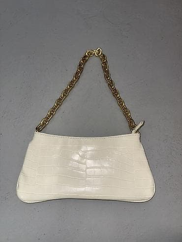 Zara mini torbica preko ramena - Model: baguette/shoulder bag - at lalafo.rs — 1 Zara mini torbica preko ramena - Model: baguette/shoulder bag - — 1