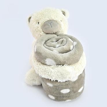 Plišani set za bebe – meda sa ćebencetom - Slatki plišani meda koji na lalafo.rs Plišani set za bebe – meda sa ćebencetom - Slatki plišani meda koji