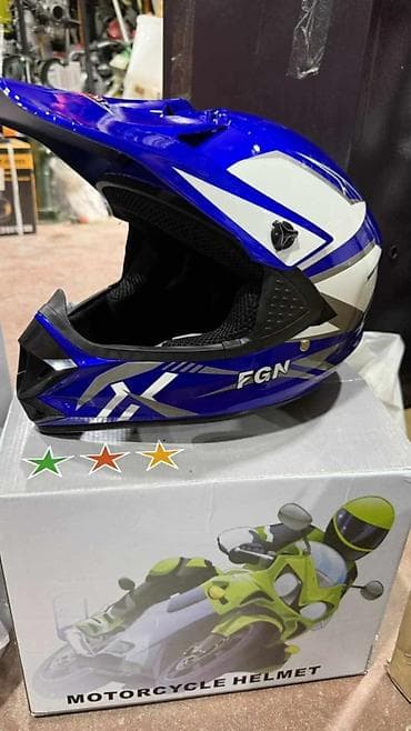 Kacige za motore cena 75€ bilo koja isporuka od 3 do 7 dana. I na lalafo.rs — 4 Kacige za motore cena 75€ bilo koja isporuka od 3 do 7 dana. I — 4