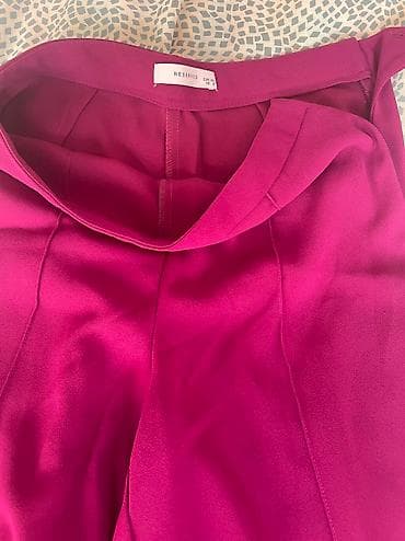 Nove reserved pantalone, m velicina. Za vise informacija pisati ovde na lalafo.rs — 2 Nove reserved pantalone, m velicina. Za vise informacija pisati ovde — 2