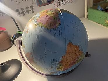 Svetleći globus - Dekorativni stočni globus koji se osvetljava na lalafo.rs — 6 Svetleći globus - Dekorativni stočni globus koji se osvetljava — 6