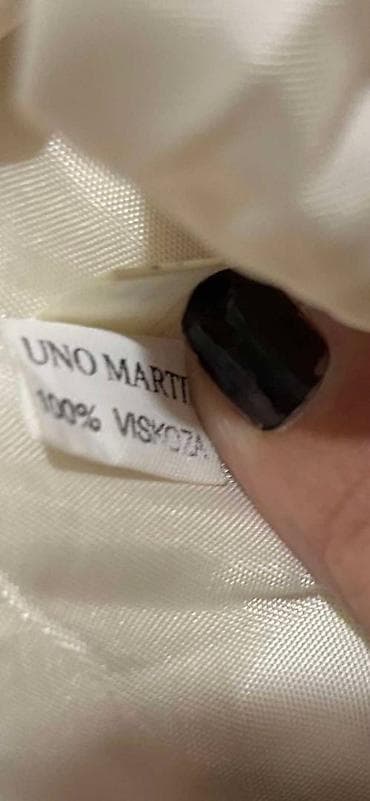 Potpuno ocuvan sako, veoma lep i efektan, natavno bez ikakvih at lalafo.rs — 9 Potpuno ocuvan sako, veoma lep i efektan, natavno bez ikakvih — 9