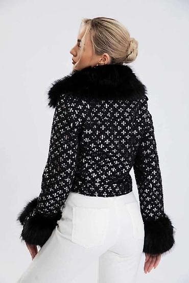 Jakna
S M L
Cena 4600 dinara na lalafo.rs Jakna
S M L
Cena 4600 dinara