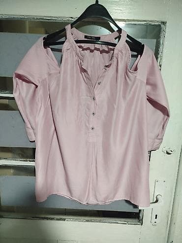 Ženska bluza Marc Aurel u puder‑roze boji. - Model: „cold shoulder“ at lalafo.rs — 1 Ženska bluza Marc Aurel u puder‑roze boji. - Model: „cold shoulder“ — 1