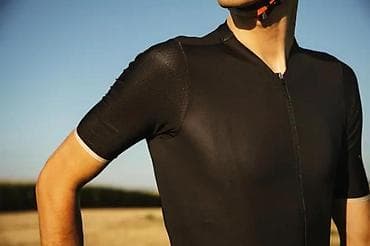 Equipment for cyclists: DRES FORCE KRATKI RUKAV, CRNA-ZLATNA | Dres je dizajniran za vozače at lalafo.rs — 4 Equipment for cyclists: DRES FORCE KRATKI RUKAV, CRNA-ZLATNA | Dres je dizajniran za vozače — 4