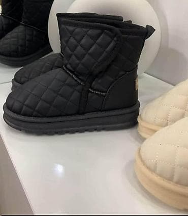Uggs color - Black at lalafo.rs — 2 Uggs color - Black — 2