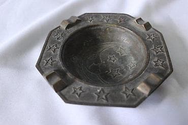 Home Decor: STARA BRONZANA PEPELJARA, RARITET, PIKSLA | Bronzana pepeljara sa at lalafo.rs — 1 Home Decor: STARA BRONZANA PEPELJARA, RARITET, PIKSLA | Bronzana pepeljara sa — 1
