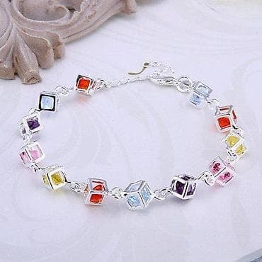 Srebrna narukvica 925 sa kockastim elementima u boji - Materijal na lalafo.rs Srebrna narukvica 925 sa kockastim elementima u boji - Materijal