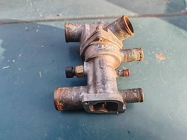 Termostat sa kucistem i termodavacem Lada 112. Polovno, ocuvano at lalafo.rs — 2 Termostat sa kucistem i termodavacem Lada 112. Polovno, ocuvano — 2