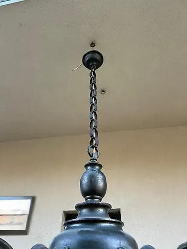 Stilske lampe: Stari luster salonac - SEČESIJA - MOGUĆ PREVOZ U odličnom stanju 💎 na lalafo.rs — 3 Stilske lampe: Stari luster salonac - SEČESIJA - MOGUĆ PREVOZ U odličnom stanju 💎 — 3