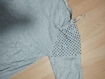 Siva ženska bluza/džemper sa 3/4 do punim rukavima. Ramena i gornji at lalafo.rs — 1 Siva ženska bluza/džemper sa 3/4 do punim rukavima. Ramena i gornji — 1