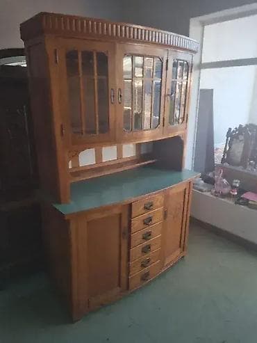 Antique Display Cabinets: Vitrina u odlicnom stanju Visina 200cm Sirina 135cm Dubina55cm at lalafo.rs — 6 Antique Display Cabinets: Vitrina u odlicnom stanju Visina 200cm Sirina 135cm Dubina55cm — 6