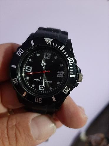 Uniseks sar ispravan jako lep model sata sve je original na njemu ima at lalafo.rs — 7 Uniseks sar ispravan jako lep model sata sve je original na njemu ima — 7