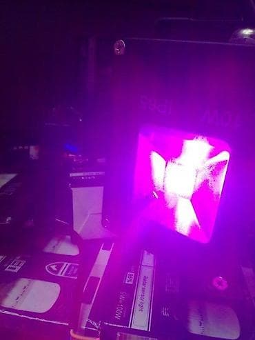 RGB Reflektor 10w. Rgb reflektor daljinski upravljač ima 24 tastera na lalafo.rs — 2 RGB Reflektor 10w. Rgb reflektor daljinski upravljač ima 24 tastera — 2