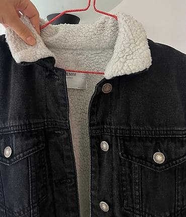 bermude teksas br: Muška Bershka džins jakna sa toplom fleece postavom. Veličina XS. Crna na lalafo.rs — 2 bermude teksas br: Muška Bershka džins jakna sa toplom fleece postavom. Veličina XS. Crna — 2