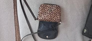 Personal Items: Tommy Hilfiger ženska crossbody torbica sa monogram šarom. - Model at lalafo.rs — 3 Personal Items: Tommy Hilfiger ženska crossbody torbica sa monogram šarom. - Model — 3