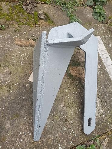 Sidra u obliku rala težine 10 kg sidro sa prve tri slike cena 4500 at lalafo.rs — 2 Sidra u obliku rala težine 10 kg sidro sa prve tri slike cena 4500 — 2