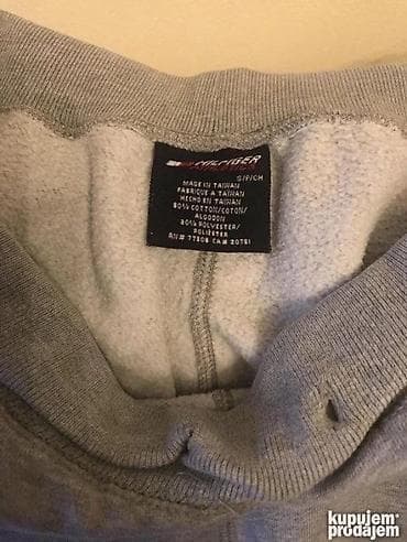 Original Tommy Hilfiger trenerka M Teget plava Polustruk 43-46cm na lalafo.rs — 8 Original Tommy Hilfiger trenerka M Teget plava Polustruk 43-46cm — 8