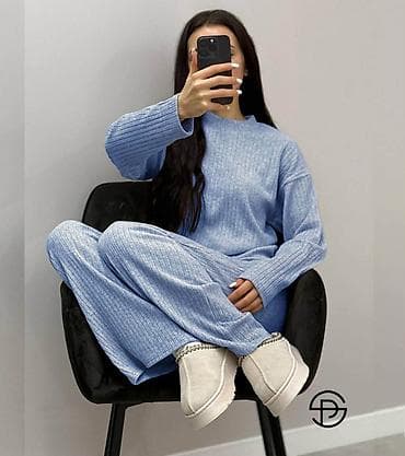 Kompleti
Cena 2300
Uni vel.
V17 at lalafo.rs — 5 Kompleti
Cena 2300
Uni vel.
V17 — 5