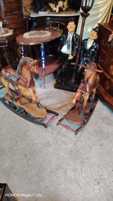 Antikviteti i dekor za enterijer – više komada - Dve velike na lalafo.rs Antikviteti i dekor za enterijer – više komada - Dve velike