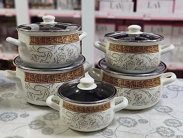 Set emajliranih šerpi sa poklopcima – klasičan dizajn - Komplet od 5 na lalafo.rs Set emajliranih šerpi sa poklopcima – klasičan dizajn - Komplet od 5