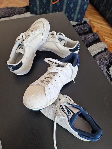 Lot patika – New Balance i Adidas u odličnom stanju donešene iz na lalafo.rs — 5 Lot patika – New Balance i Adidas u odličnom stanju donešene iz — 5