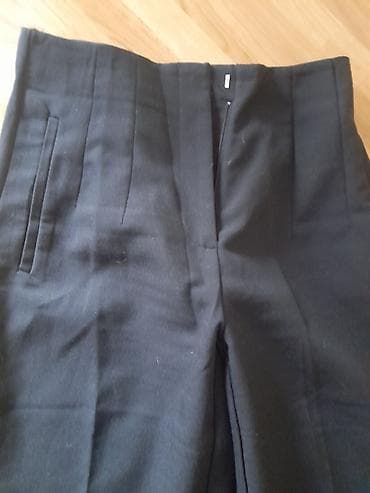 pantalone butiku ali: Sinsay elegantne pantalone – crne, veličina M - Kroj: ravan nogavica na lalafo.rs — 4 pantalone butiku ali: Sinsay elegantne pantalone – crne, veličina M - Kroj: ravan nogavica — 4