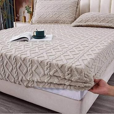 🎀Venedik model 🎀Čaršaf na lastiš 180*200+25 + 2 jastučnice(50*70+5) na lalafo.rs 🎀Venedik model 🎀Čaršaf na lastiš 180*200+25 + 2 jastučnice(50*70+5)