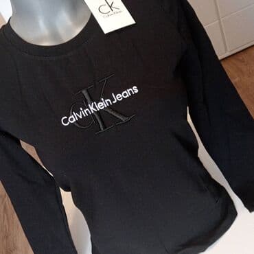 Nova ženska CK majica dugih rukava, veličina M. Cena 2.200 dinara na lalafo.rs Nova ženska CK majica dugih rukava, veličina M. Cena 2.200 dinara