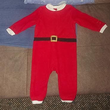 Bebi jednodelni kombinezon – “Deda Mraz” stil - Crveni plišani/terry na lalafo.rs — 1 Bebi jednodelni kombinezon – “Deda Mraz” stil - Crveni plišani/terry — 1