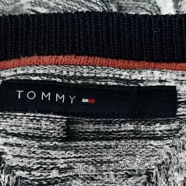Džemper tommy hilfiger, vel. Xs marka: tommy hilfiger veličina: xs na lalafo.rs — 4 Džemper tommy hilfiger, vel. Xs marka: tommy hilfiger veličina: xs — 4