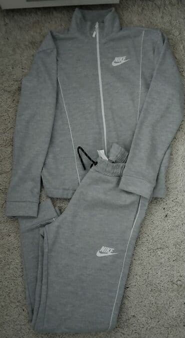 Nike, S (EU 36), Jednobojni, bоја - Siva na lalafo.rs Nike, S (EU 36), Jednobojni, bоја - Siva