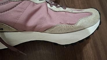 New Balance patike – model sa karakterističnim „stud“ đonom - Brend na lalafo.rs — 5 New Balance patike – model sa karakterističnim „stud“ đonom - Brend — 5