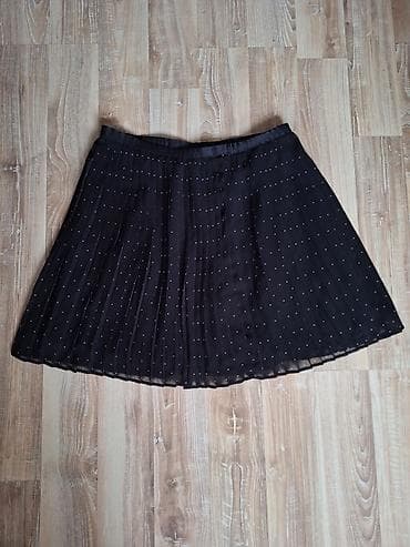 Uniqlo tufnasta plisirana mini suknja, S velicina, nosena par puta na lalafo.rs Uniqlo tufnasta plisirana mini suknja, S velicina, nosena par puta