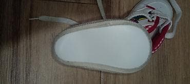 Nehodajuće patike, 17/18
Kupljene u Nemackoj na lalafo.rs — 3 Nehodajuće patike, 17/18
Kupljene u Nemackoj — 3