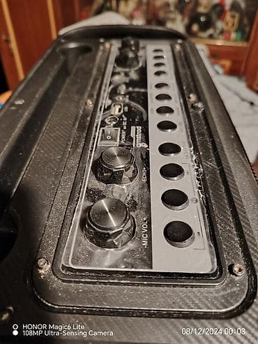 Original Profesionalni DJ blutut bezicni zvucnik poznatog svetskog na lalafo.rs — 7 Original Profesionalni DJ blutut bezicni zvucnik poznatog svetskog — 7