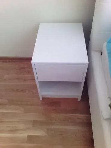 Noćni Ormarić 5 📏 Dimenzije: Širina: 40 cm Dubina: 40 cm Visina: 40 na lalafo.rs — 1 Noćni Ormarić 5 📏 Dimenzije: Širina: 40 cm Dubina: 40 cm Visina: 40 — 1