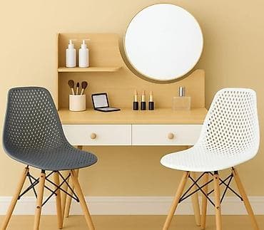 Kozmetički sto sa ogledalom i stolicom - 14. 500 din - Toaletni na lalafo.rs Kozmetički sto sa ogledalom i stolicom - 14. 500 din - Toaletni