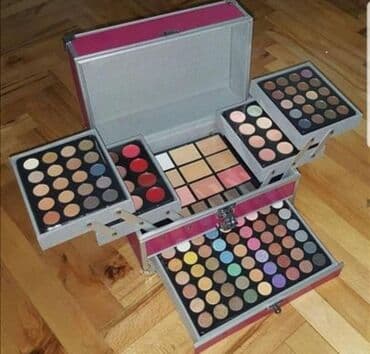 Kofer pun kvalitetne sminke-novo. kofer pun kvalitetne sminke-novo na lalafo.rs Kofer pun kvalitetne sminke-novo. kofer pun kvalitetne sminke-novo